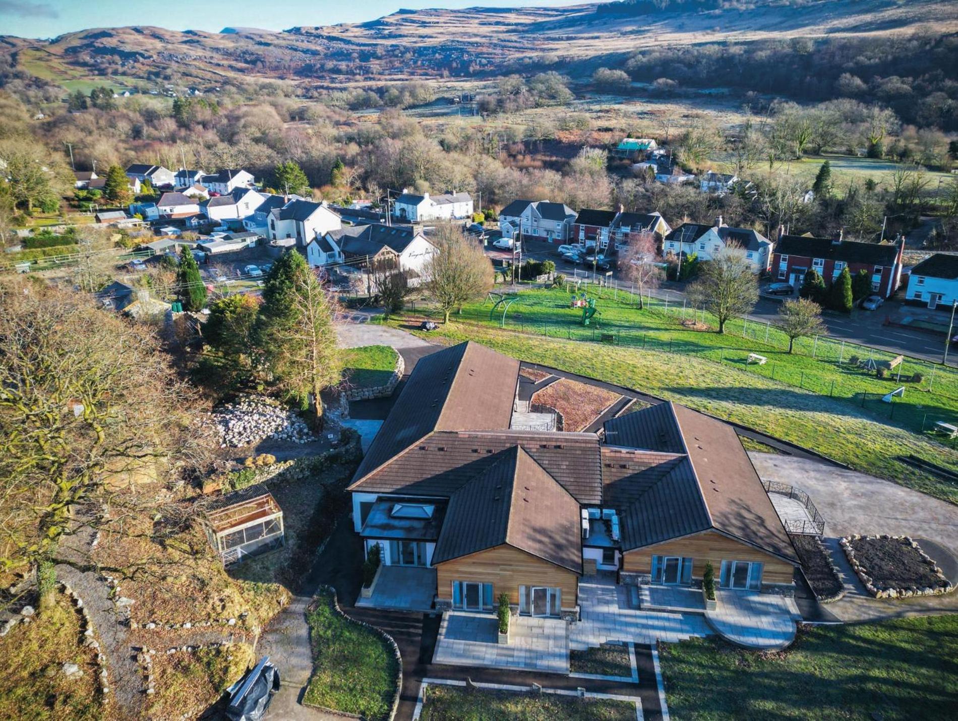 Suite 2 - Sleeping Giant Hotel - Pen Y Cae Inn Brecon Exterior photo